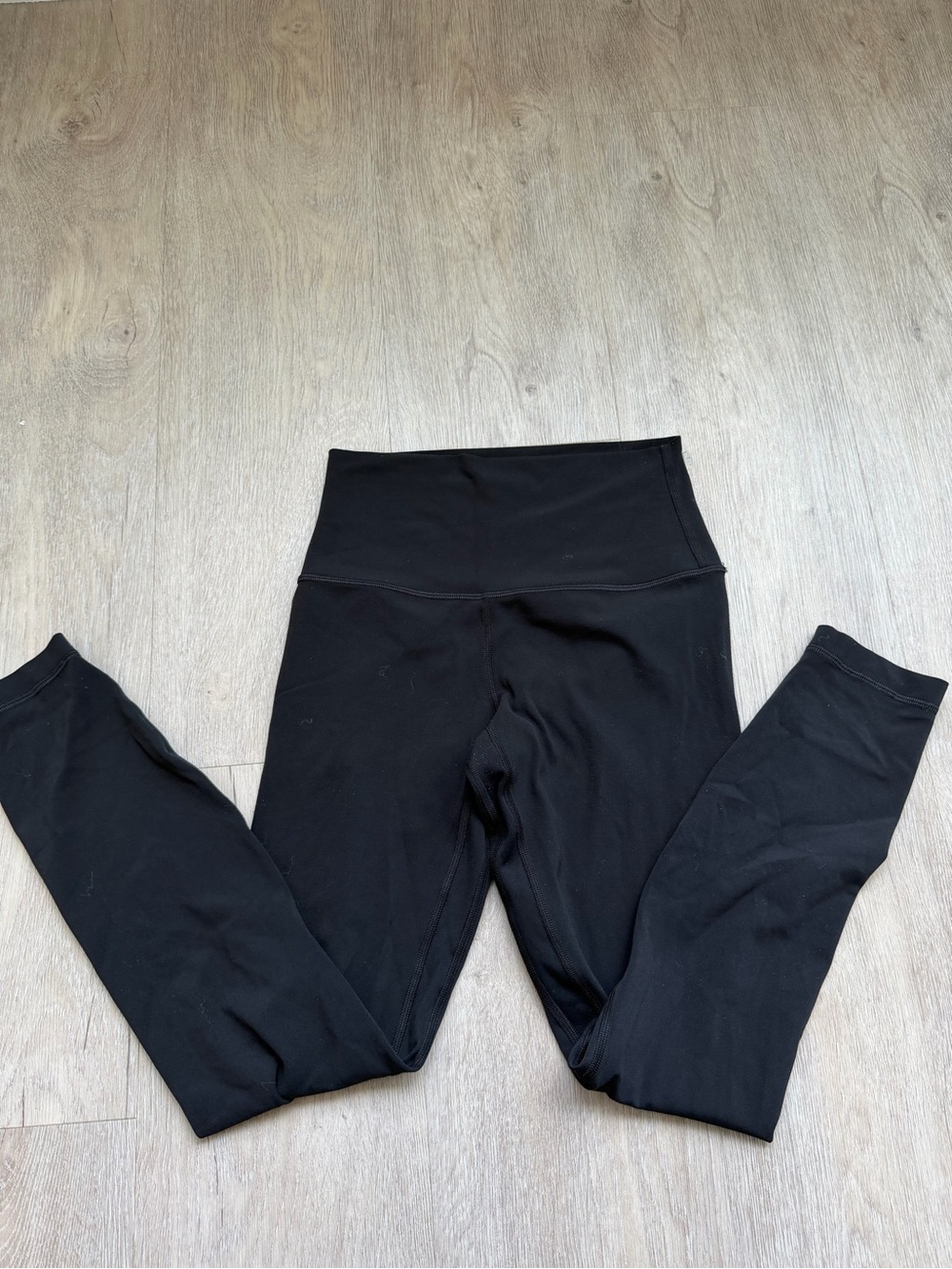 lululemon athletica women’s black align leggings - Picture 3 of 3